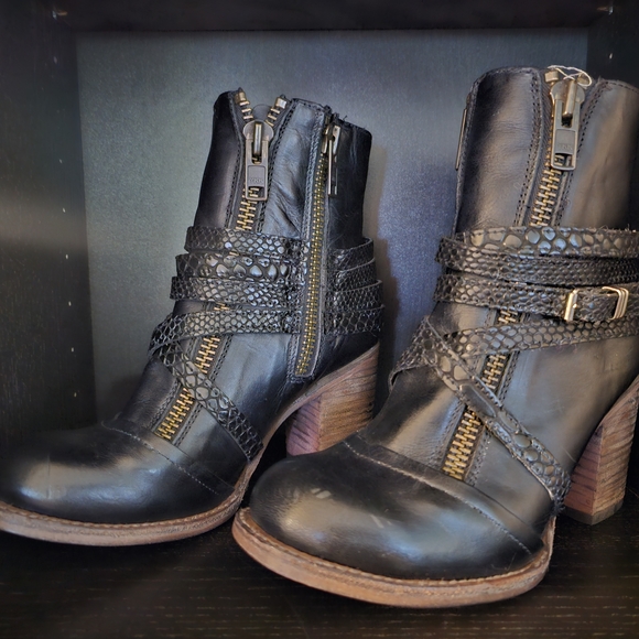 FREEBIRD BALBOA SIZE 8 - Picture 2 of 4